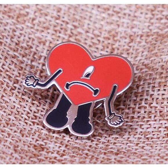 Bad Bunny Heart Enamel Pins 04 - Picture 2 of 3